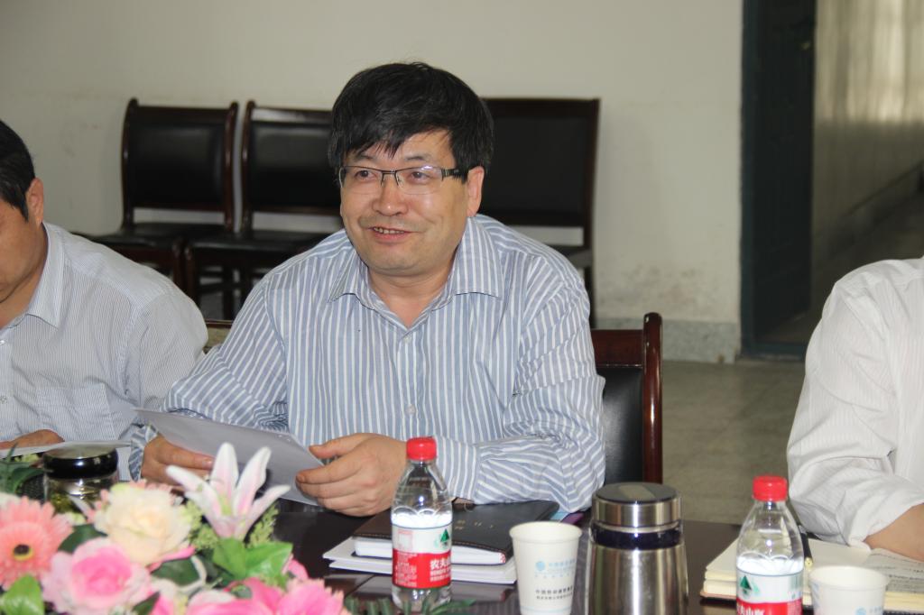 经理高楼军作介绍