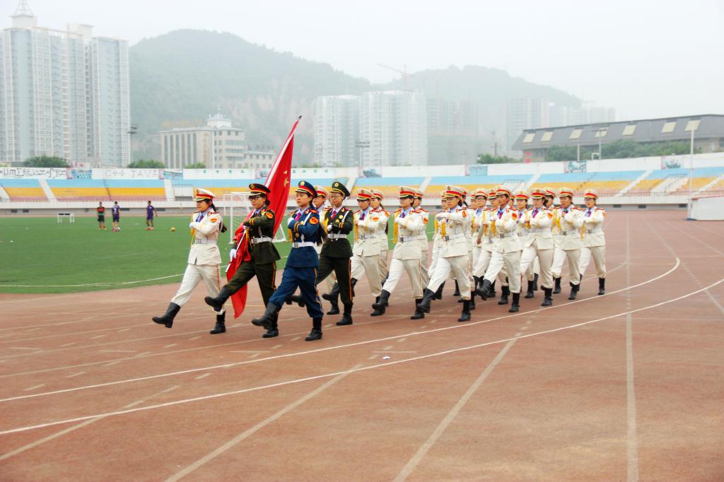 英姿飒爽的国旗班