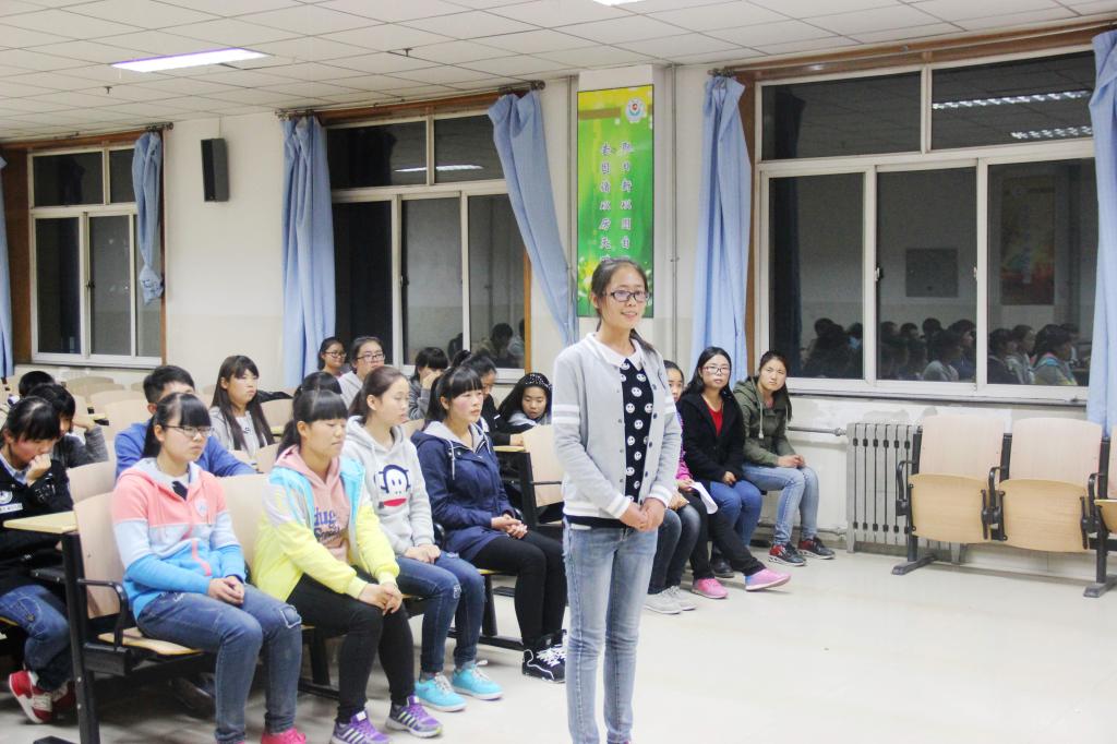 员工会面试现场(一)